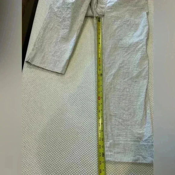 ✨Hilary Radley Women's Seersucker Pull-On Ankle Pants medium Blue Stripe Stretch - Picture 7 of 10